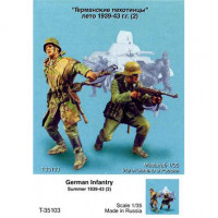 German infantry. Summer 39-43. Two figures.