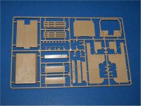 Academy  1352 M977 Maxi-Ambulance Scale Model