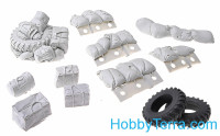 DAN models  35304 Sandbags for the BTR-80 (15 sandbags, personal equipment of BTR-80, bags and spare wheels)