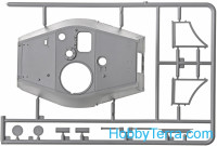 ICM  35364 Pz.Kpfw.VI Ausf.B "King Tiger" with full interior kit, late production