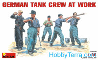 German tank crew at work
