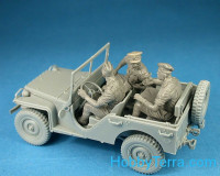 Miniart  35050 British staff car with crew