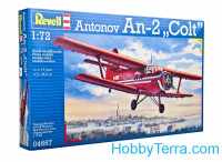 Revell  04667 Antonov An-2 Colt biplane