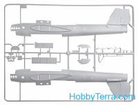 Zvezda  7264 Model Set. Petlyakov Pe-8 Soviet bomber