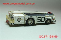 DreamModel  U.S.N Carrier Tractor(New Long Version) Including Tow bar, Wheel chock, resin+pe