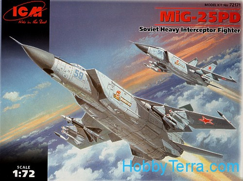 ICM  72171 Mig-25 PD Soviet heavy fighter-interceptor