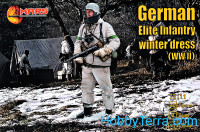 WWII German elite infantry, winter dress