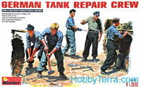 German tank repair crew