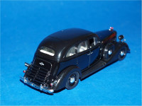 Nash Avtoprom P105 ZIS-101A (shiny black)