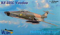RF-101C Voodoo fighter-bomber