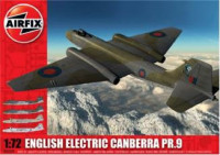 Scale model plane English Electric Canberra PR.9