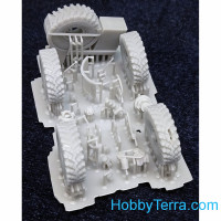 GMU 72006 プラスチックモデルキット MAZ-502 ソビエトオフロードトラック