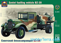 Soviet fuelling vehicle BZ-39
