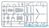 Ark models  48002 Yak-9DD WWII Russian fighter