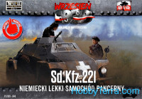 Sd.Kfz.221 German Light Armored Car (Snap fit)