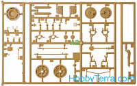 Italeri  6482 Autoblinda AB 40