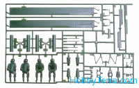 Revell  04905 UH-1 "Huey" helicopter